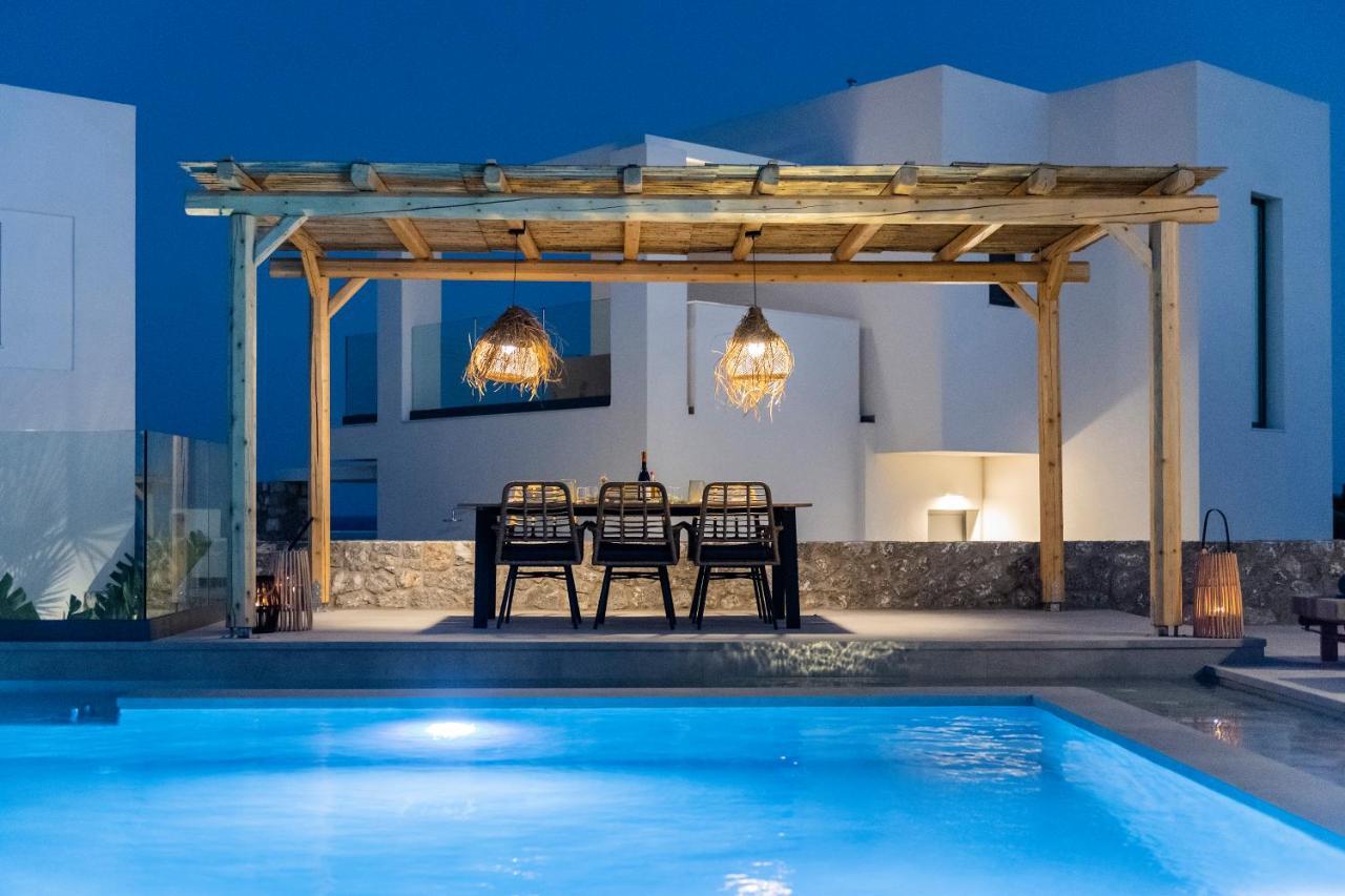 Grand Blue Villas Lachania Екстериор снимка