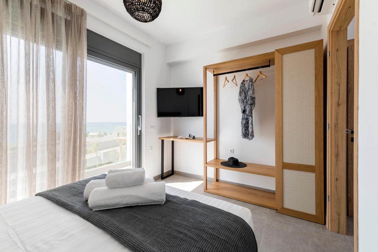 Grand Blue Villas Lachania Екстериор снимка