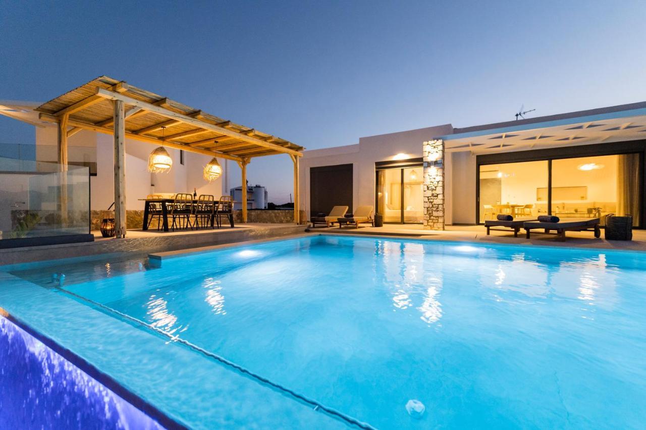 Grand Blue Villas Lachania Екстериор снимка